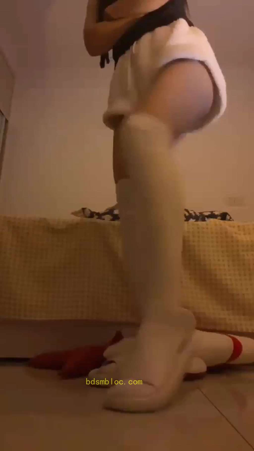 【田甜圈】红绿灯憋鸟挑战榨精