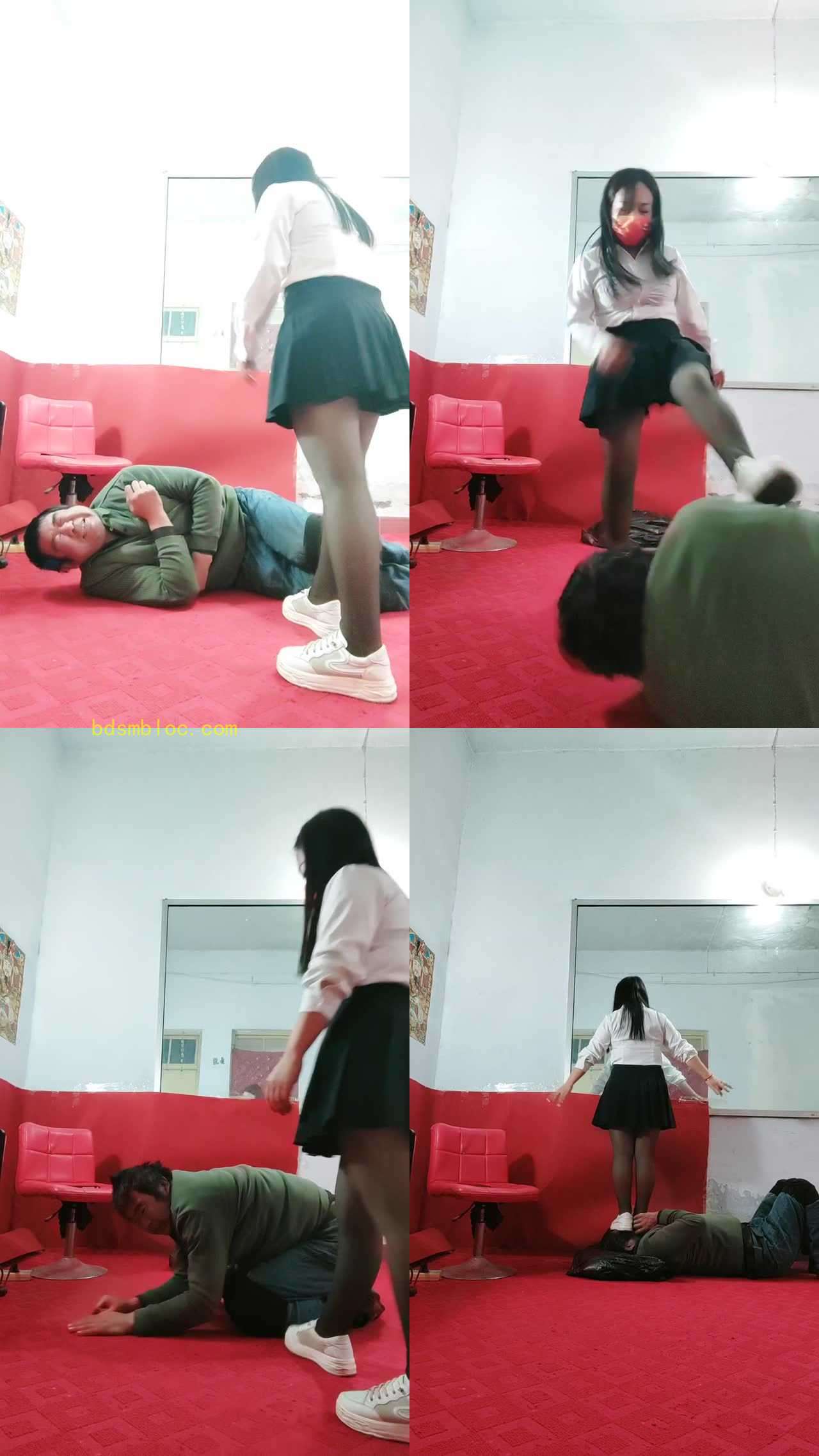 【沐颜s】小自鞋踢打锻炼老狗的体力全体重踩头