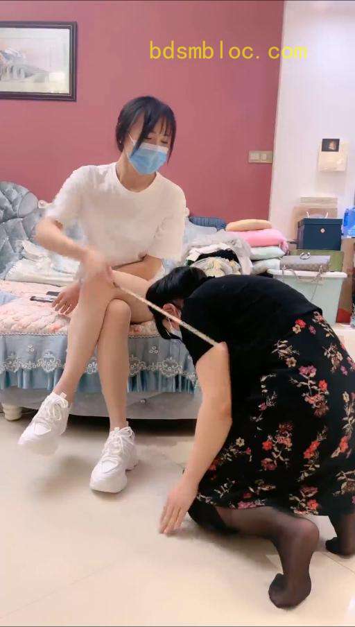 【丹祖宗】小白鞋白袜脚玩女仆